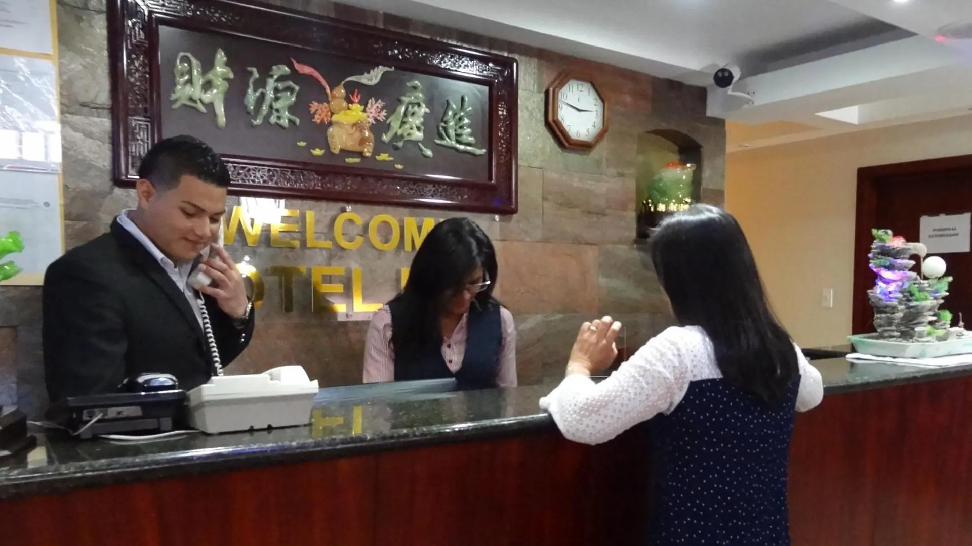Hotel Lottus كويتو الإكوادور